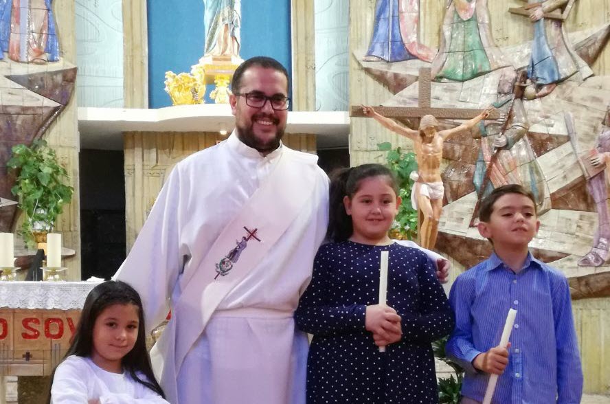 Primeros bautizos de nuestro Diácono José Carlos López Barba
