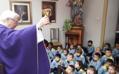 Conociendo nuestro colegio. Educación Infantil visita la Sacristía