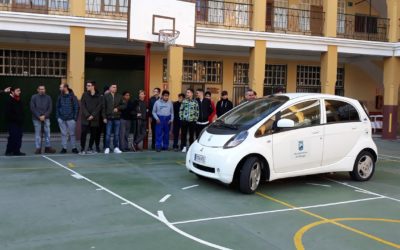 Salesianos Málaga se sube al futuro de la movilidad eléctrica